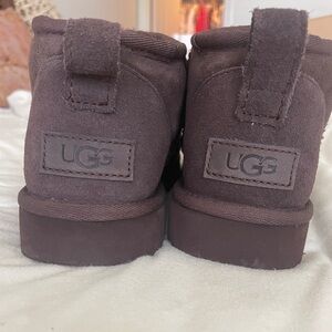 UGG ultra mini dark brown women’s 7